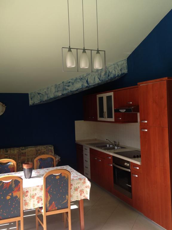 Apartments Villa Kristina Pula Bilik gambar